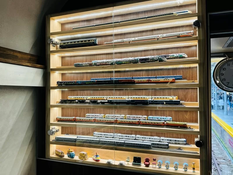 mamonaku15-jpeg 台中東區-Mamonaku Cafe火車咖啡館 在自強號上體驗懷舊氣氛