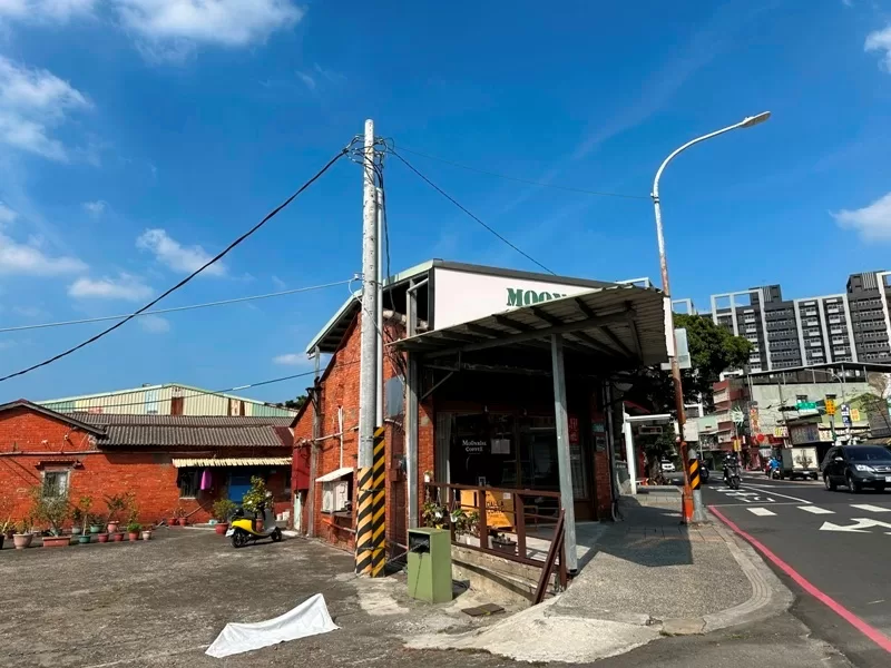 moonrise0103-jpg 樹林-興月咖啡 十三公旁老宅咖啡館