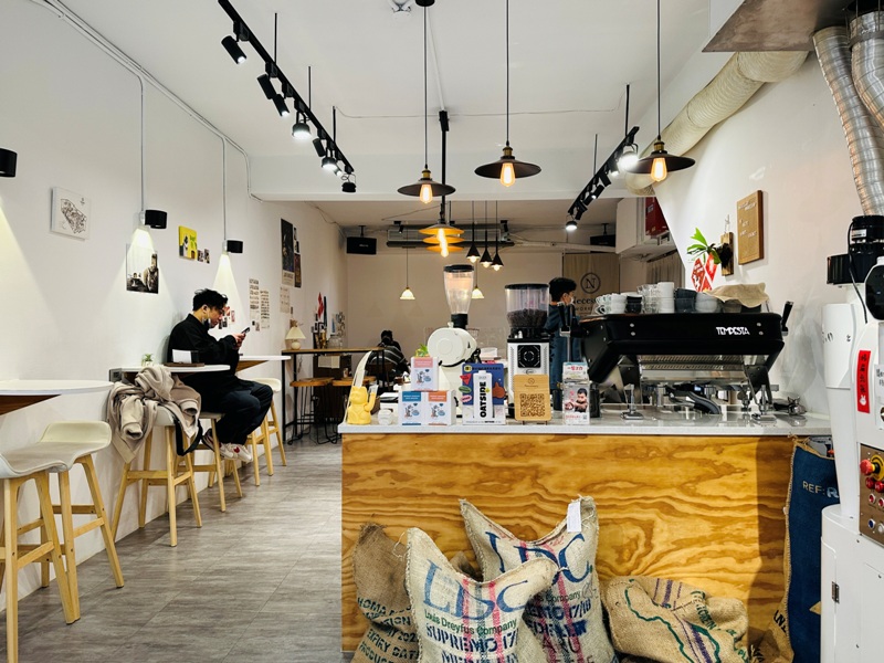 necessaryworkshop04 中山-Necessary Workshop簡約純白 靜巷小咖啡館