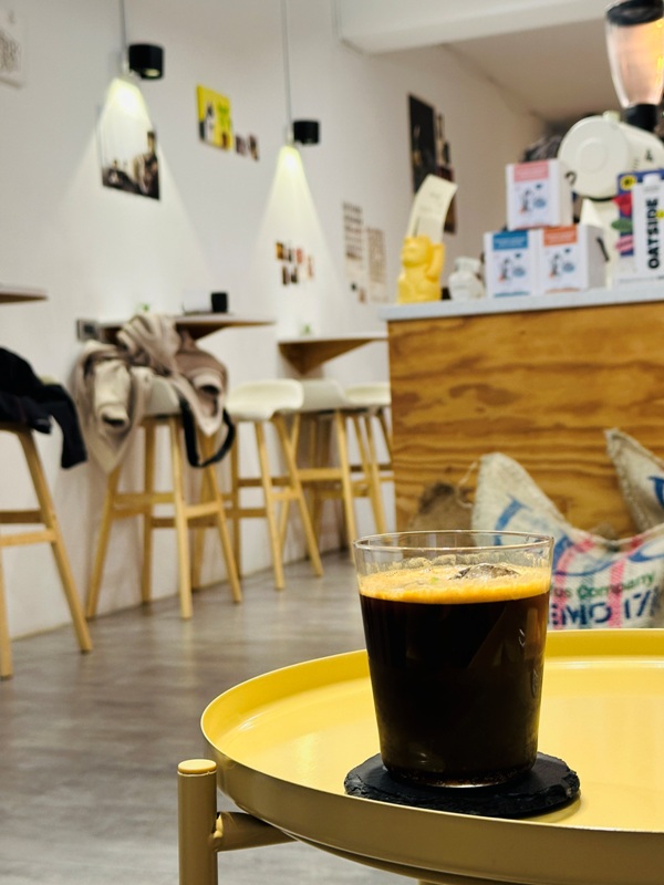 necessaryworkshop12 中山-Necessary Workshop簡約純白 靜巷小咖啡館