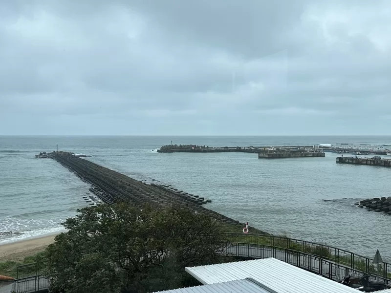 webeach1210129-jpeg 三芝-我們在海邊 海景第一排 開闊舒適...甜點好吃