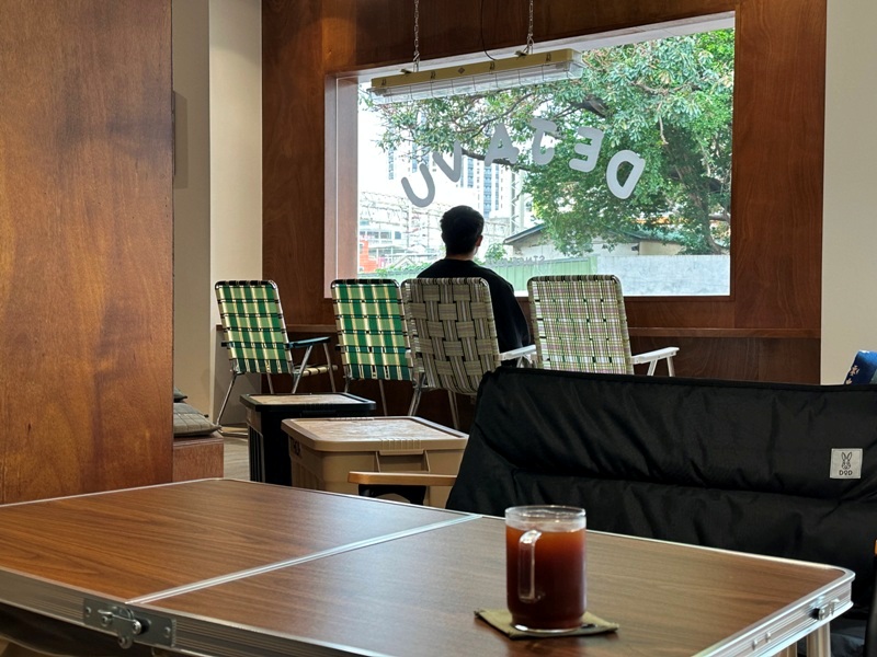 DEJAVU21 新竹北區-DEJA VU既視感咖啡店 居家露營風 刈包搭手沖