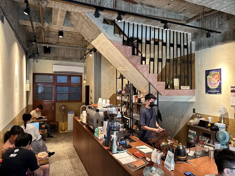 asakawa07-jpg 台中中區-淺川咖啡 手沖特調都好喝 但溫度少了點