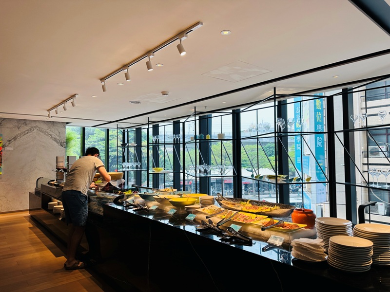 lemeridientaichung12 台中中區-李方艾美 現代摩登 台中車站新亮點