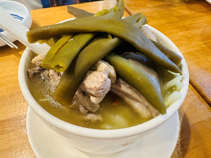 moonmoon09 中正-必比登推薦 雙月食品社 雞湯魚湯湯湯美味