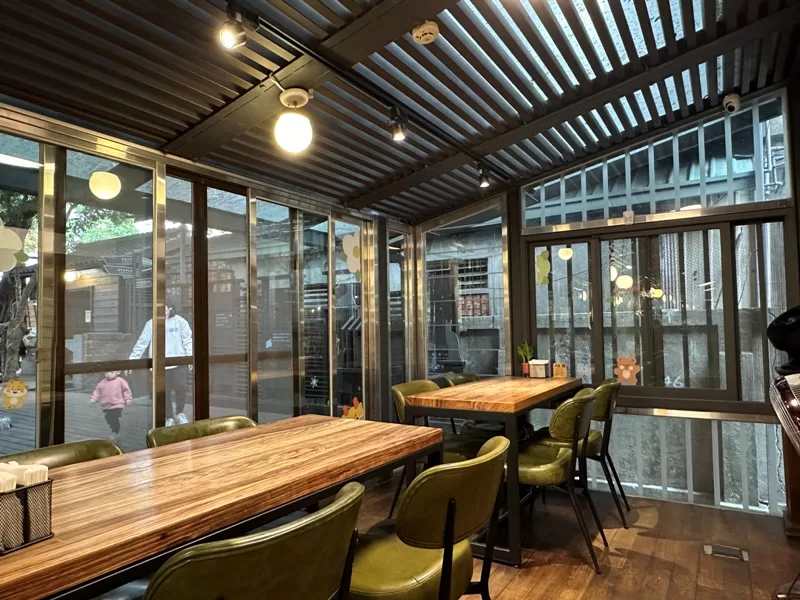 nicetomeetyou07-jpg 台中西區-幸卉文學咖啡 日式老宅一杯咖啡在台中文學館