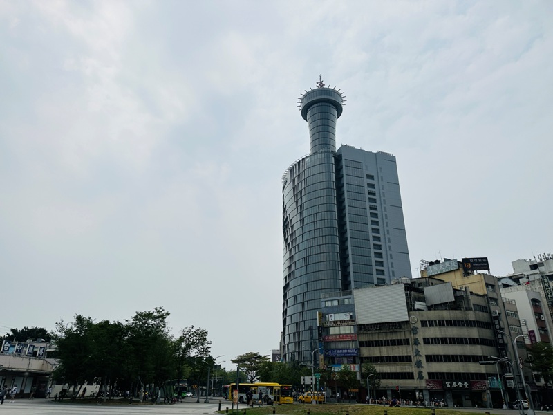 taichunglemeridien 台中中區-李方艾美 現代摩登 台中車站新亮點