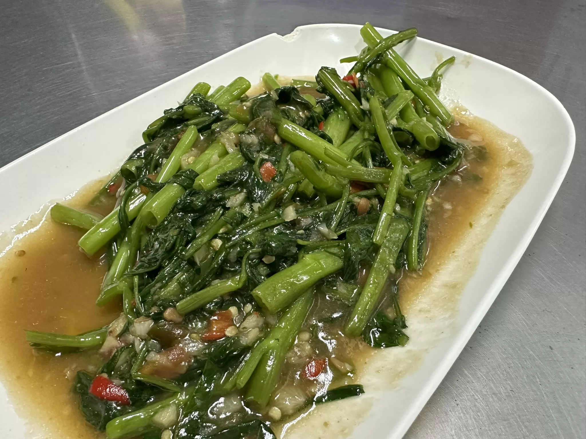 chula12-jpeg Bangkok-朱拉隆功大學 一流學府一流小吃街 必比登推薦泡麵門庭若市