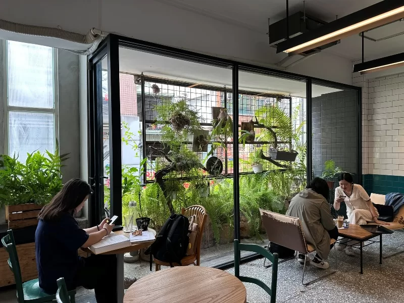 fleetstreet09-jpeg 台中中區-電子街Fleet Street Coffee 給學子安靜的讀書空間