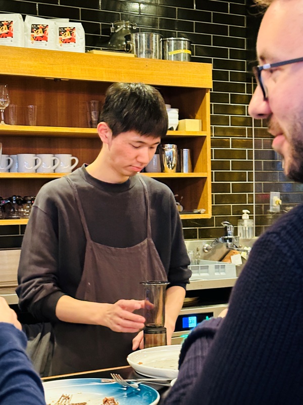 fuglen8 Asakusa-Fuglen Coffee Asakusa淺草寺旁的北歐風