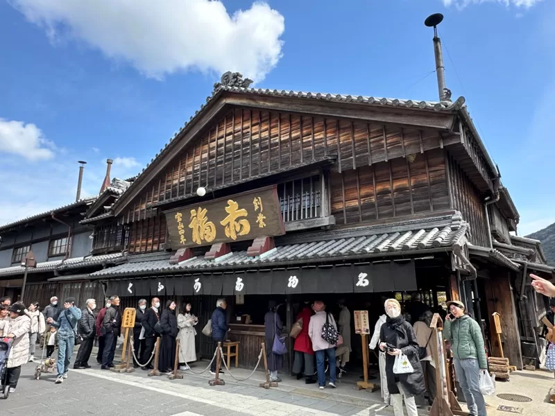 ise6-jpg Ise-夫妻岩到伊勢神宮 與日本人一同參拜