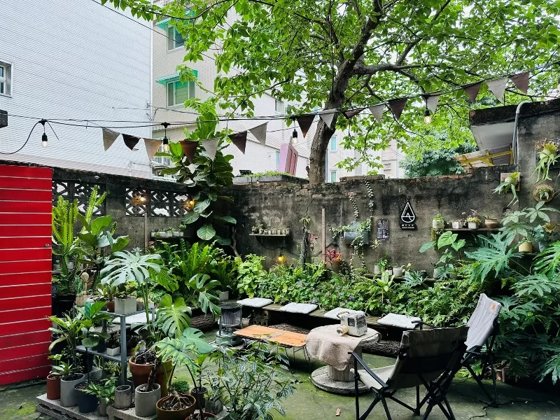 wood51504-jpeg 中壢-調香木屋Coffee馬祖新村 紅磚綠樹 氣氛好好