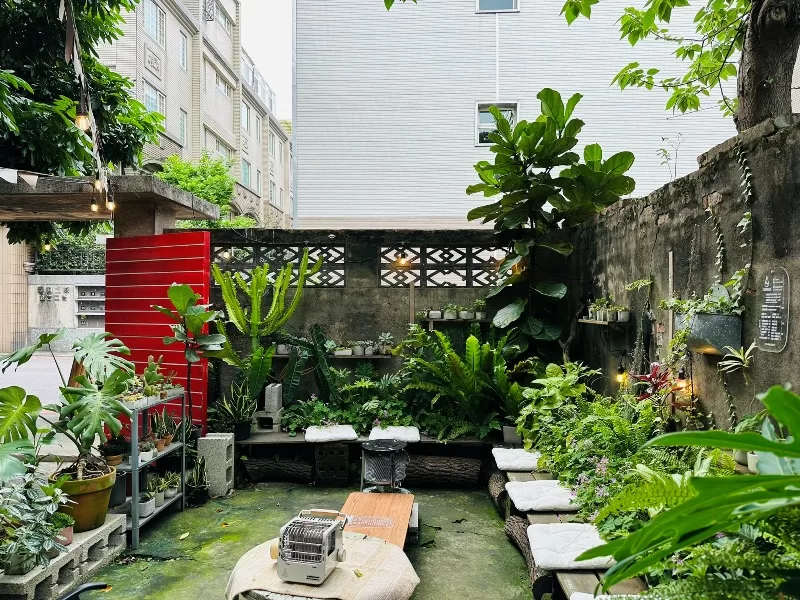 wood51506-jpeg 中壢-調香木屋Coffee馬祖新村 紅磚綠樹 氣氛好好