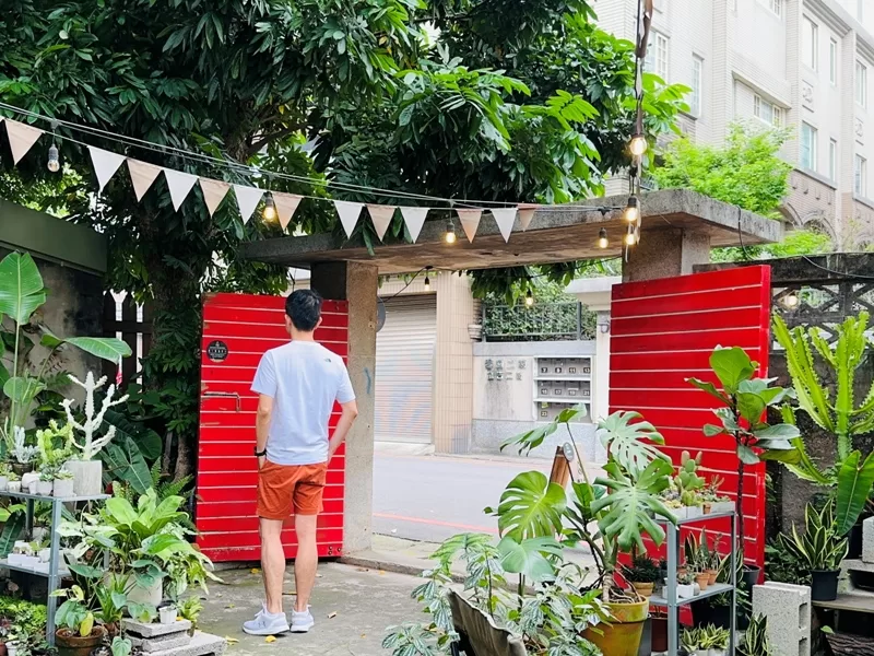 wood51517-jpeg 中壢-調香木屋Coffee馬祖新村 紅磚綠樹 氣氛好好