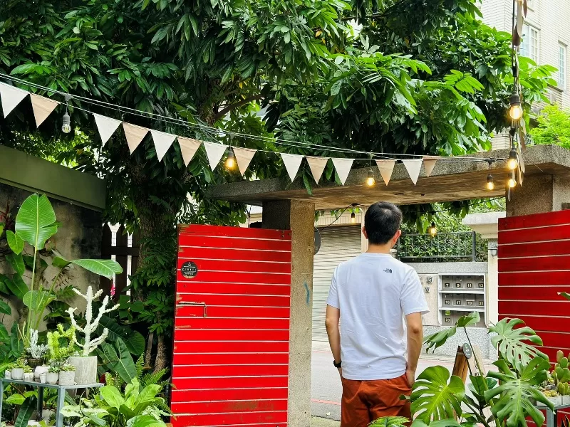 wood51518-jpeg 中壢-調香木屋Coffee馬祖新村 紅磚綠樹 氣氛好好