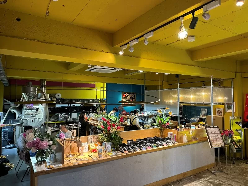 manu06-jpeg Fukuoka-Manu Coffee Roasters KUJIRA(鯨)店 年輕活潑也展示藝術