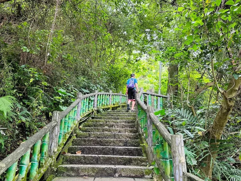 Jiantan01-jpeg 士林-劍潭山親山步道 三角點/微風平台/北眼平台/老地方觀機平台/圓山飯店