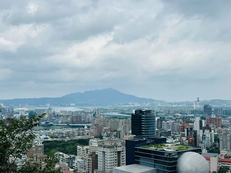 Jiantan02-jpeg 士林-劍潭山親山步道 三角點/微風平台/北眼平台/老地方觀機平台/圓山飯店