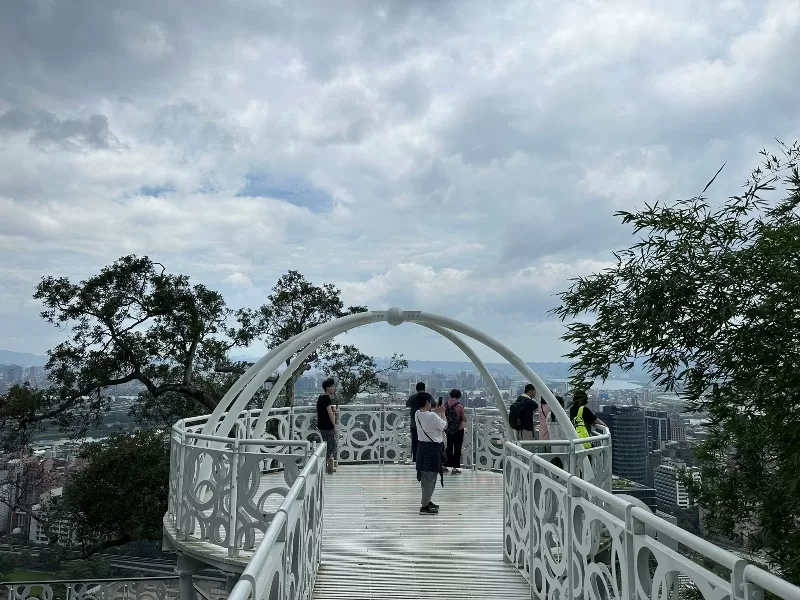 Jiantan11-jpeg 士林-劍潭山親山步道 三角點/微風平台/北眼平台/老地方觀機平台/圓山飯店