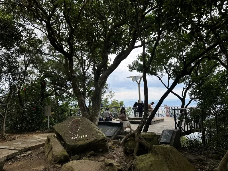 Jiantan14-jpeg 士林-劍潭山親山步道 三角點/微風平台/北眼平台/老地方觀機平台/圓山飯店
