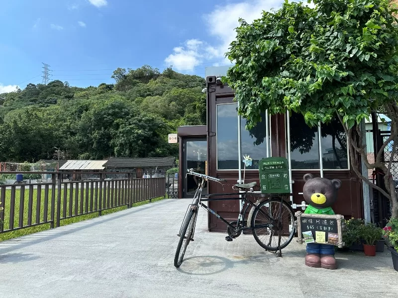 mijing08-jpeg 外埔-蜜境 藍天下的滿是稻香的金黃 忘憂谷的歇腳處