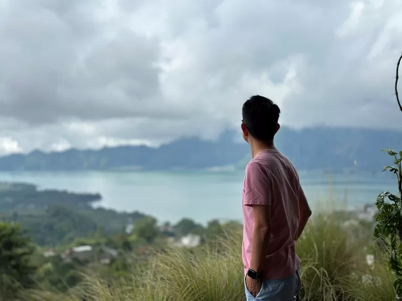 okuta16-jpeg Bali-巴杜爾火山景觀第一排Okuta可愛小店 時晴時雨的美好景色