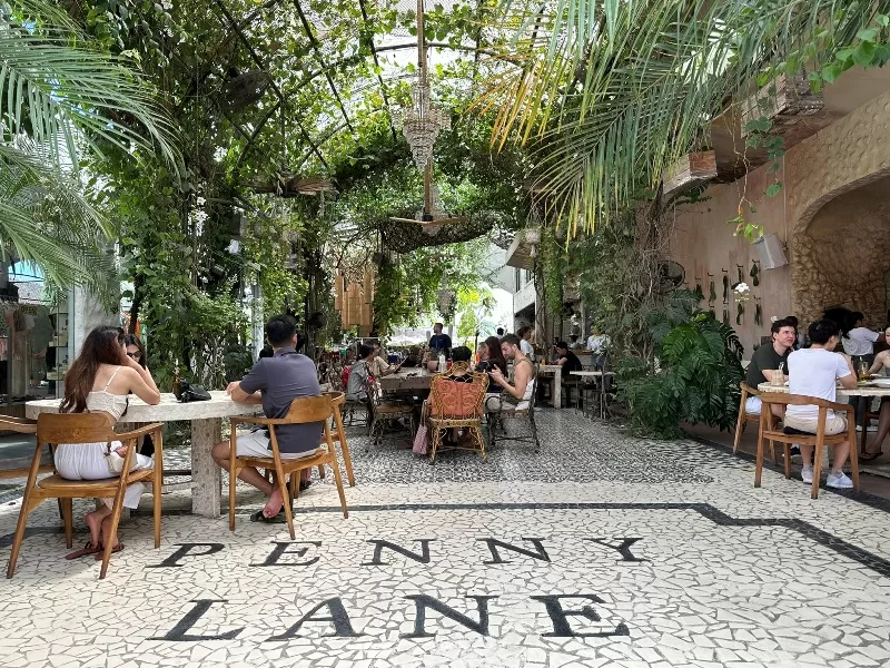 Bali-Canggu區 生意盎然的網美咖啡Penny Lane