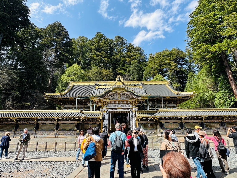 anikko2601121171 Nikko-日光世界遺產遊記 by ChatGPT 華麗東照宮的猴子與貓