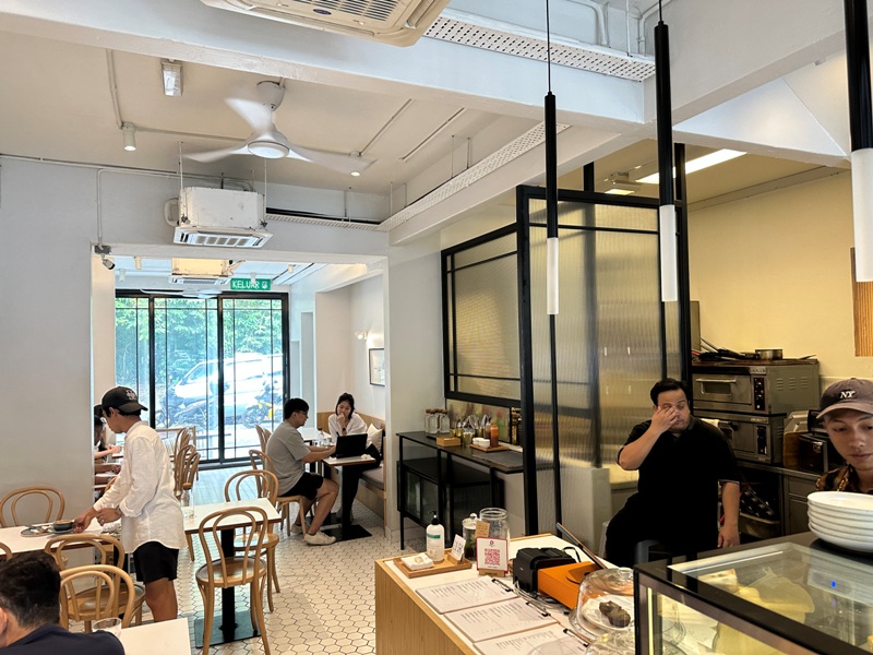 podgy070104 Kuala Lumpur-傳統社區內的咖啡香PODGY Kurau 班蘭蛋糕真搭