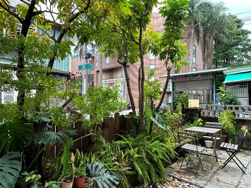 neighborhood04-jpeg 新莊-林椐咖啡 住宅區中的文青咖啡館