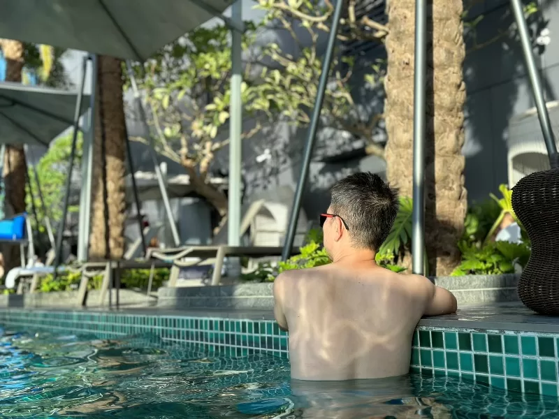 shibanhilton21-jpeg 板橋-新板希爾頓 入秋前的網美泳池體驗