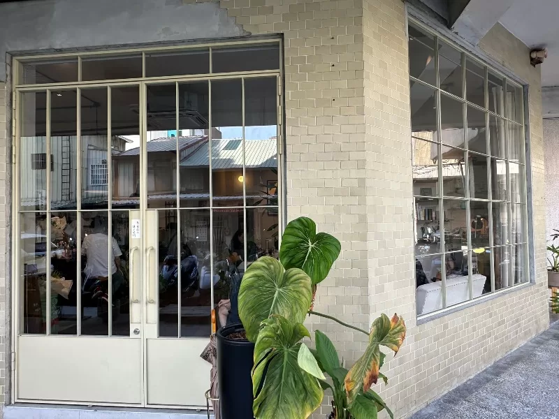 longhouse04-jpeg 台中西區-Longhouse Cafe位模範社區注入清新 北歐風格清爽迷人