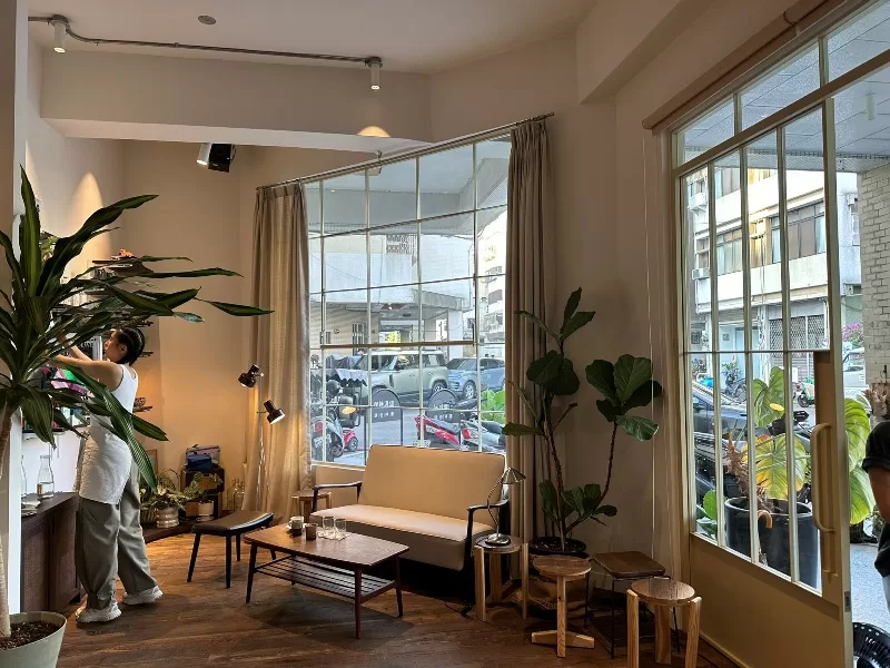 longhouse09-jpeg 台中西區-Longhouse Cafe位模範社區注入清新 北歐風格清爽迷人