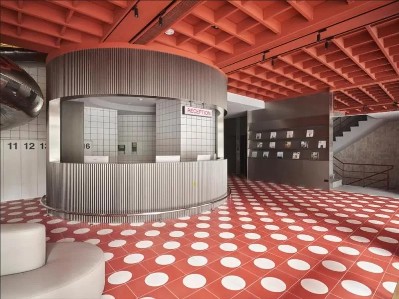 reddot06-jpg 台中中區-紅點文旅 大人小孩一起溜滑梯的設計酒店