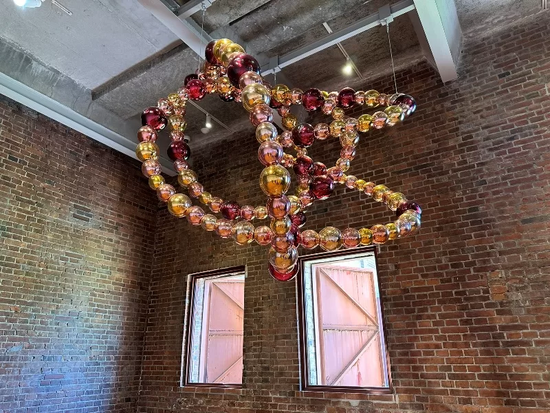 hirosaki05-jpeg Hirosaki-弘前れんが倉庫美術館 奈良美智白色大狗與蜷川實花