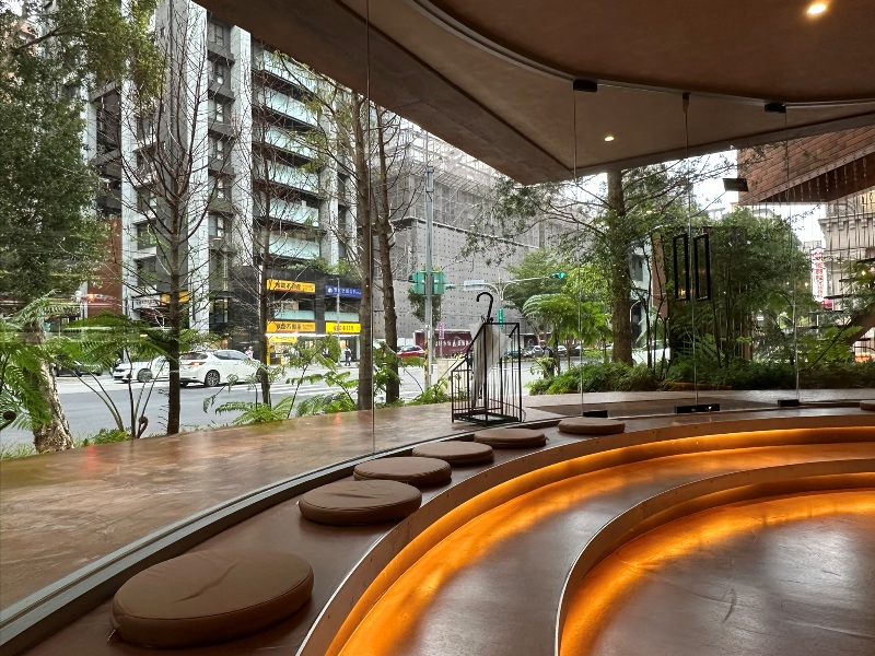 paenook07 林口-Pae Nook胚 二店 還是接待中心? 小而美...