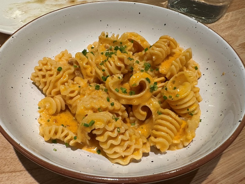 pastaa08 中山-PASTA & CO 美食百貨 義大利麵夠味 豬肉捲特色 提拉米蘇超順口