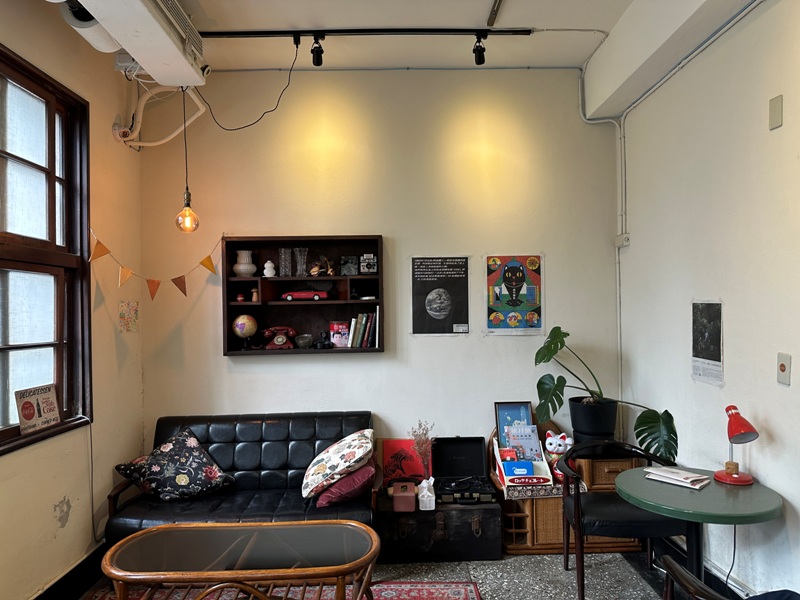 ShiuJiou11 板橋-旭舊咖啡 老宅紅門懷舊風