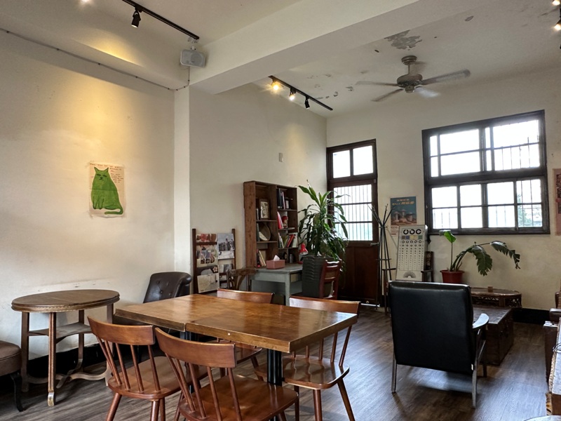 ShiuJiou15 板橋-旭舊咖啡 老宅紅門懷舊風