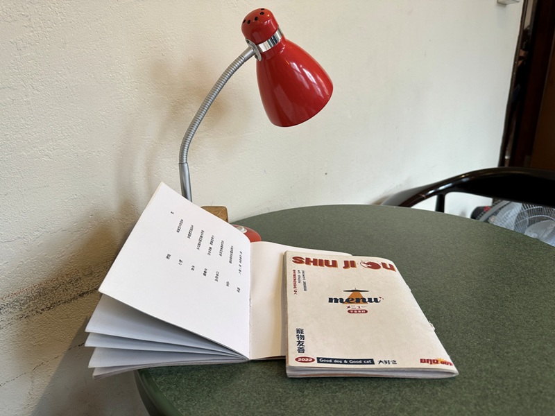 ShiuJiou19 板橋-旭舊咖啡 老宅紅門懷舊風