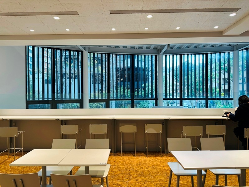 cafeinhsinchu0107 新竹東區-硬咖啡Cafe !N進駐新竹天母 極簡風清爽明亮