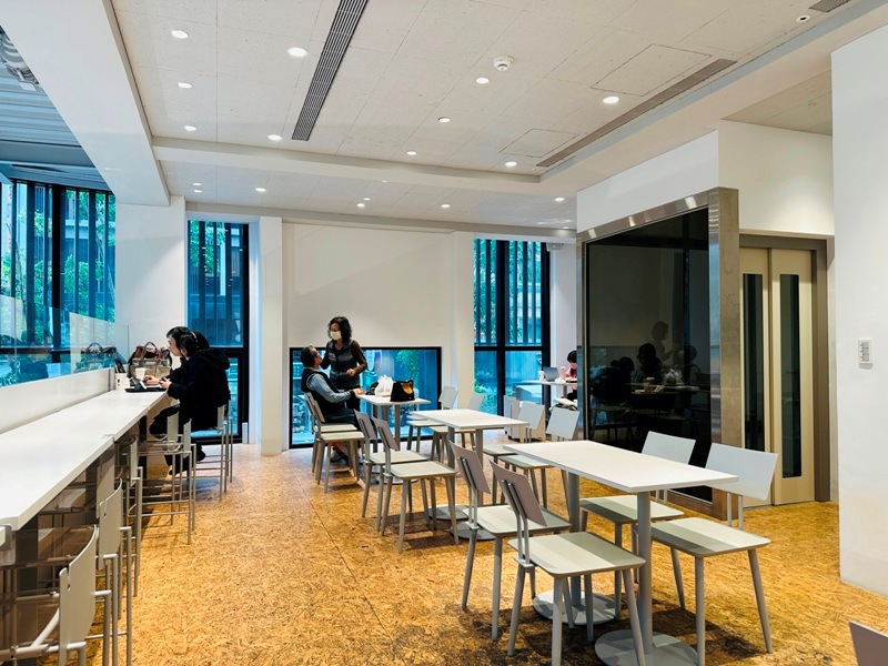 cafeinhsinchu0108 新竹東區-硬咖啡Cafe !N進駐新竹天母 極簡風清爽明亮