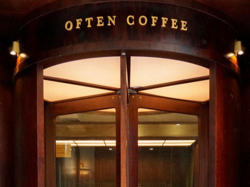 oftencoffee03 中壢-時常咖啡Often Coffee復古英倫風 旋轉門轉出新姿態