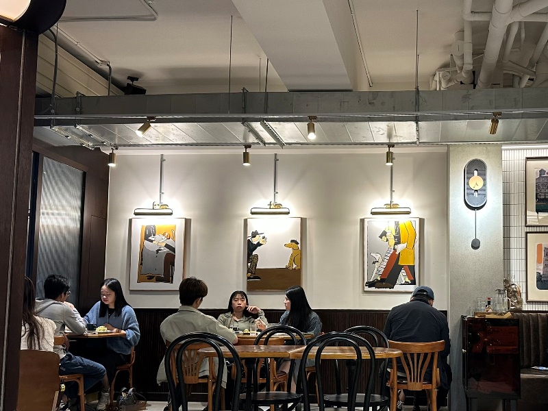 oftencoffee05 中壢-時常咖啡Often Coffee復古英倫風 旋轉門轉出新姿態