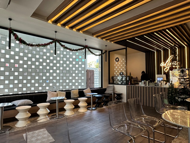 alga2 Chiang Mai-Alga Cafe純白簡約 清爽的一杯咖啡