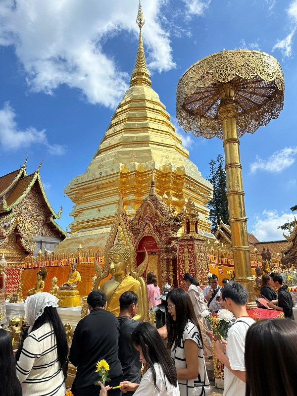 atwodragons20 Chiang Mai-清邁名勝雙龍寺 金色佛塔開闊城景