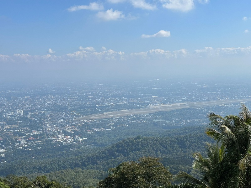 atwodragons23 Chiang Mai-清邁名勝雙龍寺 金色佛塔開闊城景