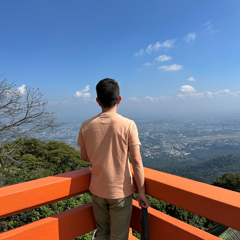 atwodragons24 Chiang Mai-清邁名勝雙龍寺 金色佛塔開闊城景