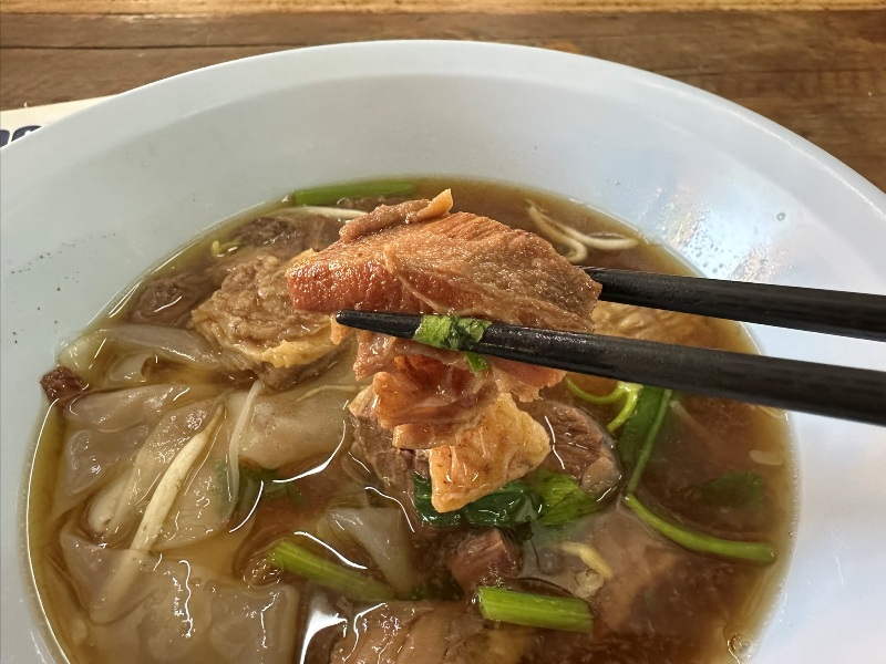 bluenoodle7 Chiang Mai-塔佩門旁Blue Noodle藍色牛肉麵 好台式的牛腩