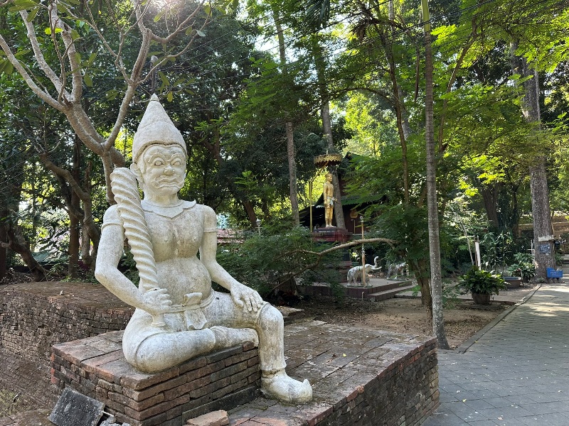 chiangmaitemples35 Chiang Mai-清邁寺廟巡禮 悟孟寺/帕辛寺/柴迪隆寺/素攀寺/羅摩利寺/城市之柱